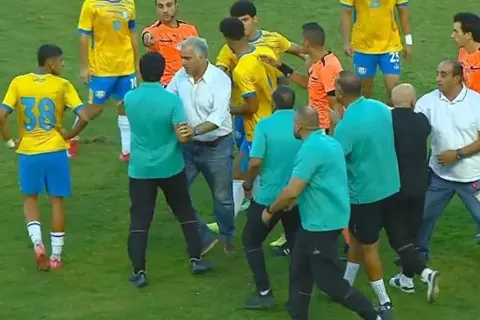 اللائحة تكشف.. العقوبات التي تنتظر ثنائي جهاز الإسماعيلي بعد الطرد أمام إنبي